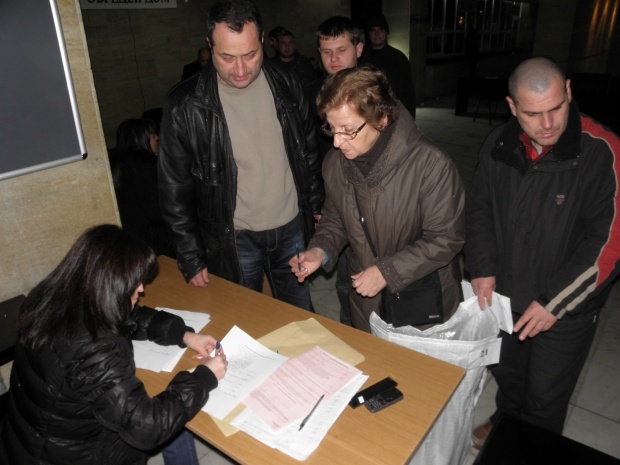 ЦИК: Избирательная активность в референдуме превысила 20%