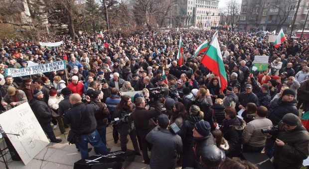 ИТАР-ТАСС: Болгары митингуют и празднуют Освобождение