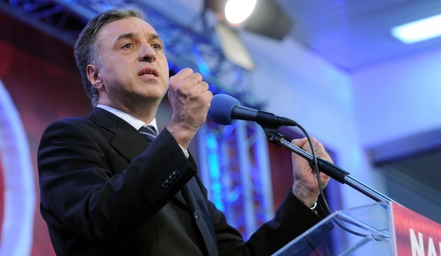 Действующий президент Черногории выиграл выборы  с перевесом в 2,4%