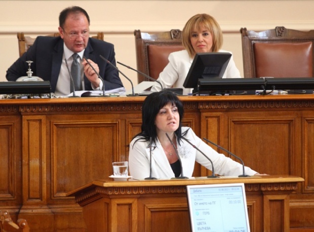 Оппозиция и крайне правые чуть не подрались в Парламенте Болгарии