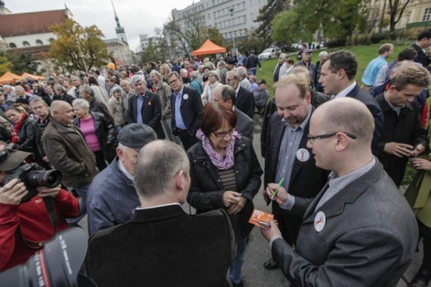 Внеочередные парламентские выборы пройдут в Чехии