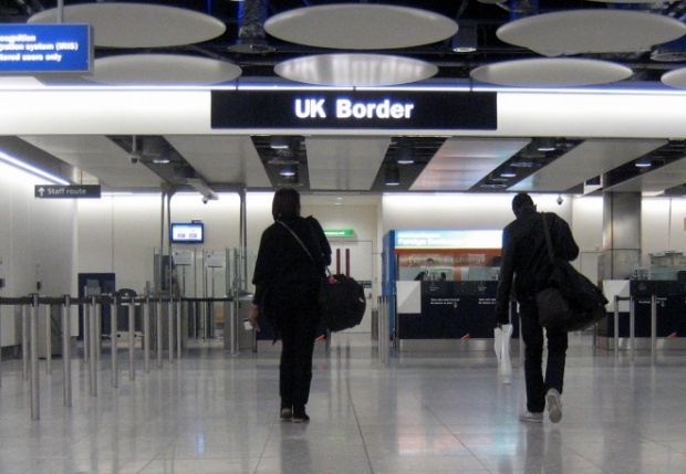 Telegraph: мигранты из Болгарии и Румынии помогут экономике Британии