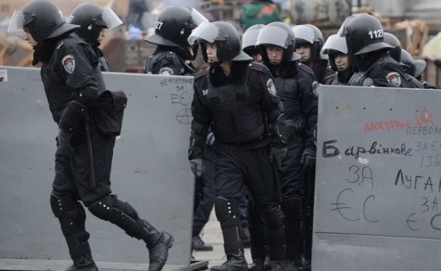 Болгарская оппозиция осудила разгон мирных демонстрантов в Киеве