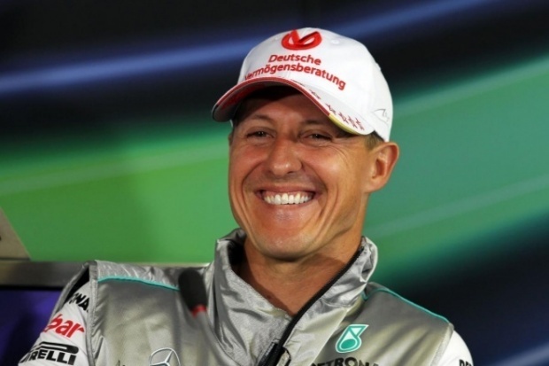 Шумахер начал подавать признаки сознания после трех месяцев комы