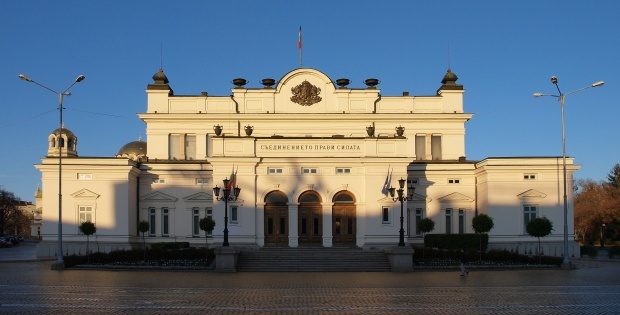 Болгарские депутаты обсудят „энергетический” вотум недоверия кабмину