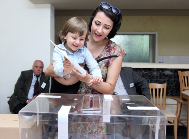 Оппозиция побеждает на евровыборах в Болгарии