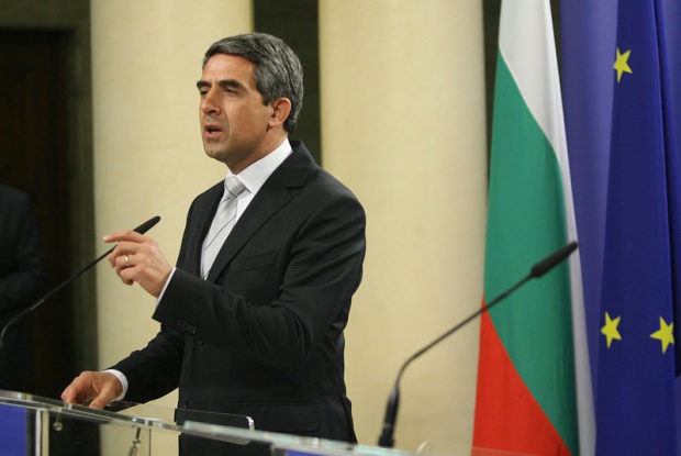 Президент Болгарии заявил о «криминальной атаке» на банки страны
