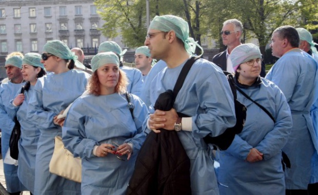 Третий день в Болгарии продолжается протест врачей Скорой помощи