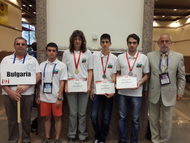 Школьники из Болгарии завоевали медали на Международной олимпиаде в Тайване