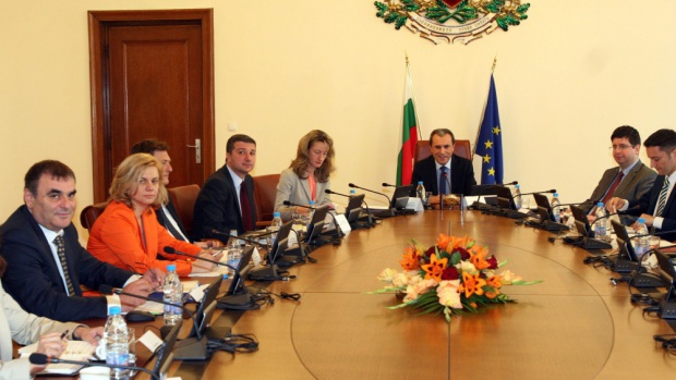 "Financial Times": Служебное правительство Болгарии будет составлено из близких к президенту