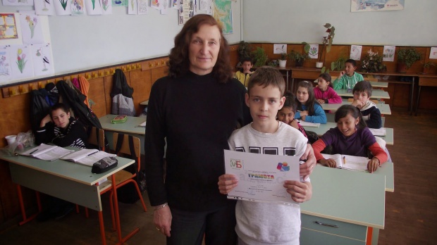 С 1 сентября 2014 года повысят зарплаты болгарским учителям