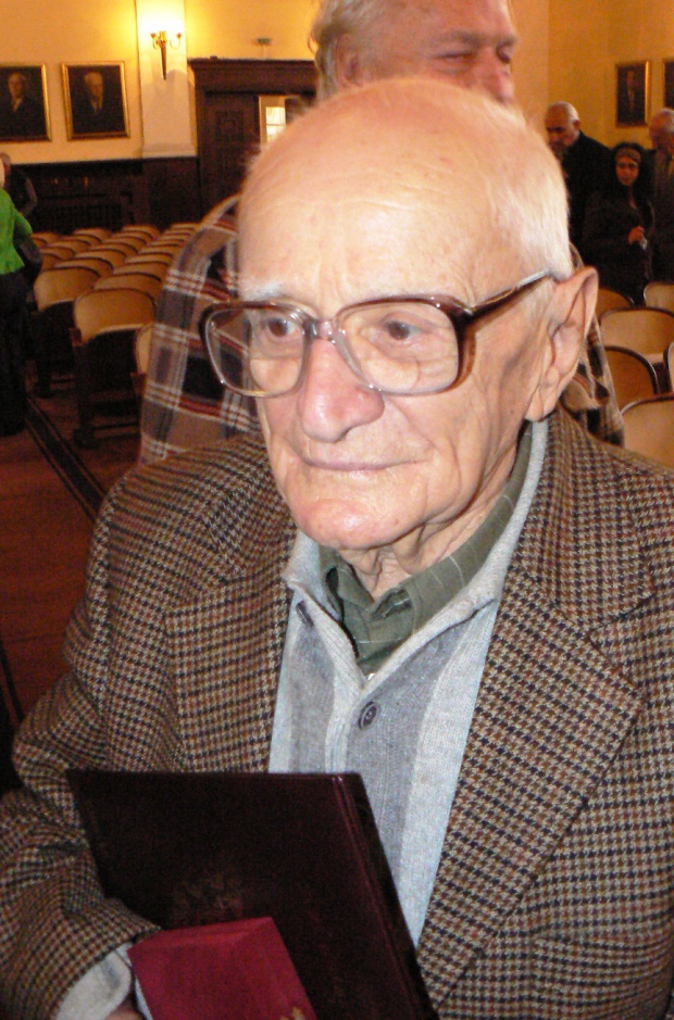 Скончался великий болгарский поэт и переводчик Валери Петров