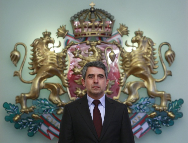Президент Болгарии начинает консультации с парламентскими группами AБВ и "Атаки"