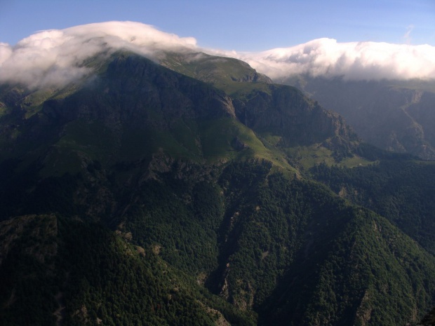 В Болгарии после 10 часового поиска нашли потерявшегося мужчину в районе вершины Ботев