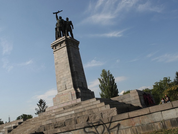 Памятник Советской армии в столице Болгарии не успеют отремонтировать к юбилею Победы