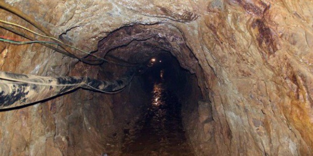 В результате затопления шахты на востоке Китая погибли семь горняков