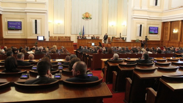 Депутаты Болгарии одобрили ратификацию нового внешнего долга