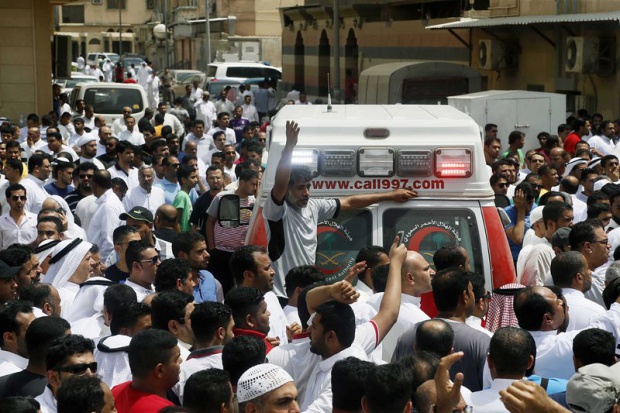 Не менее 30 человек погибли при мощном взрыве в шиитской мечети в Саудовской Аравии