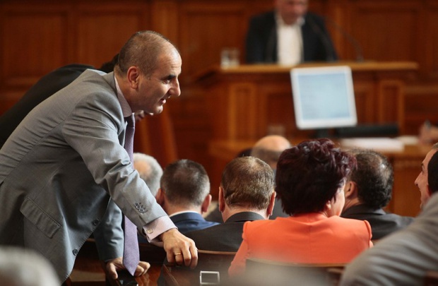 Шесть партий поддержали изменения в Конституцию Болгарии