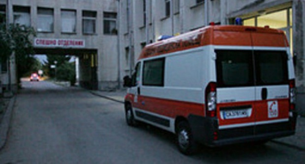 В Болгарии в результате падения с пятого этажа погиб 15-летний подросток из России