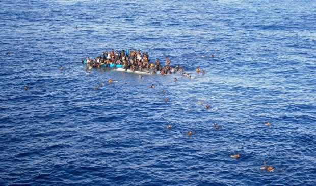 Лодка с 46 мигрантами затонула недалеко от греческого острова Лесбос