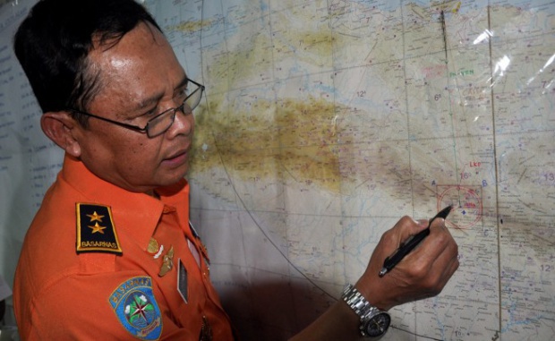 В Индонезии пропал самолет, на борту которого было 10 человек