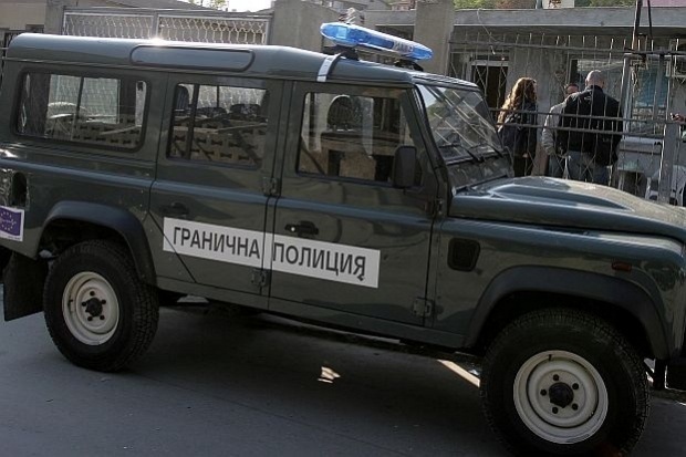 Пограничные полицейские предотвратили проникновение 13-и групп беженцев в Болгарию