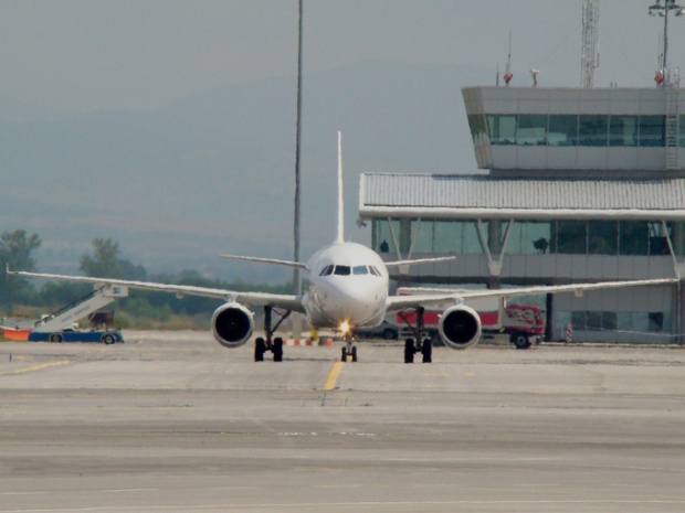 Российским авиакомпаниям рекомендовано усилить безопасность полётов в и из Болгарии