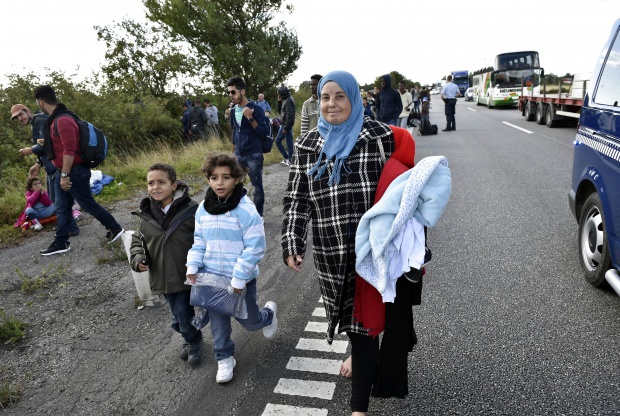 Угроза терроризма усиливает кризис беженцев в Европе