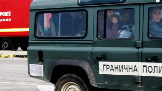 Полиция Болгарии допрашивает владельца микроавтобуса с лжебомбой