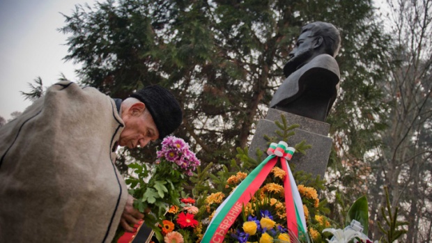 Болгария отмечает 168-ю годовщину со дня рождения поэта и революционера Христо Ботева