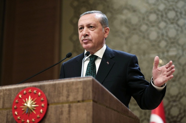 Президент Турции: Мы можем в любое время открыть беженцам двери в Грецию и Болгарию