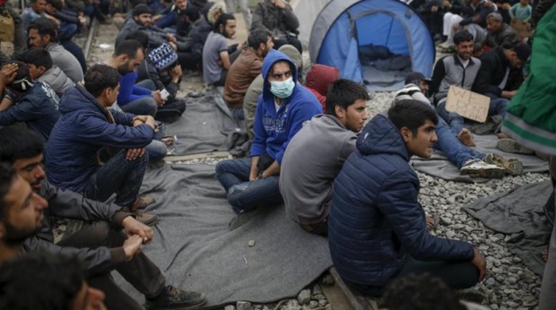Министры обороны Болгарии и Греции обсудят кризис с беженцами