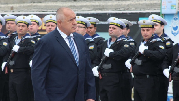 Премьер: В Болгарии армия и пограничники могут сами охранять границу