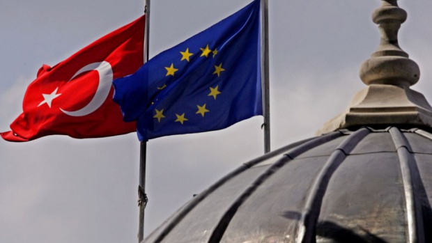 Министры иностранных дел ЕС требуют отсрочки безвизового режима с Турцией