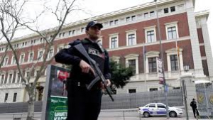 Эксперты: Террористы в Стамбуле вели себя как группа спецназа