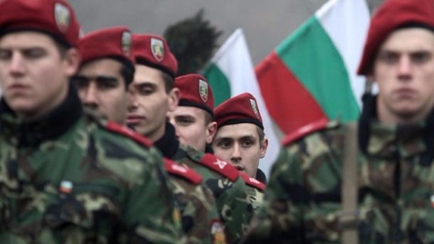 284 военных из Болгарии участвуют в учениях НАТО  "Анаконда - 16"