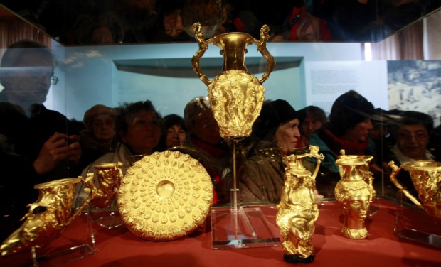 „Панагюрское золото" вернется в Болгарию на два месяца