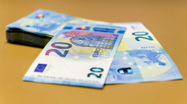 ЕК настаивает на введении евро в Болгарии