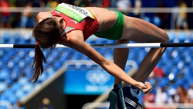 Болгарка Мирела Демирева выиграла серебряную медаль ОИ в соревнованиях по прыжкам в высоту