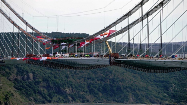 Премьер Болгарии примет участие в церемонии открытия третьего моста через пролив Босфор