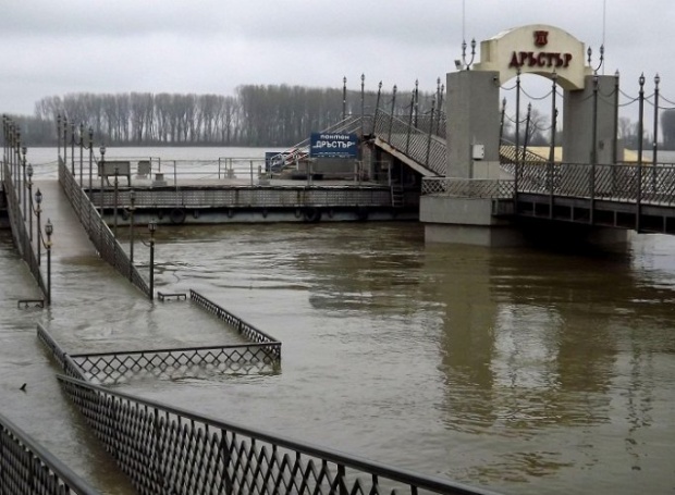 Уровень Дуная в районе болгарской Силистры повышается, судоходное движение запрещено