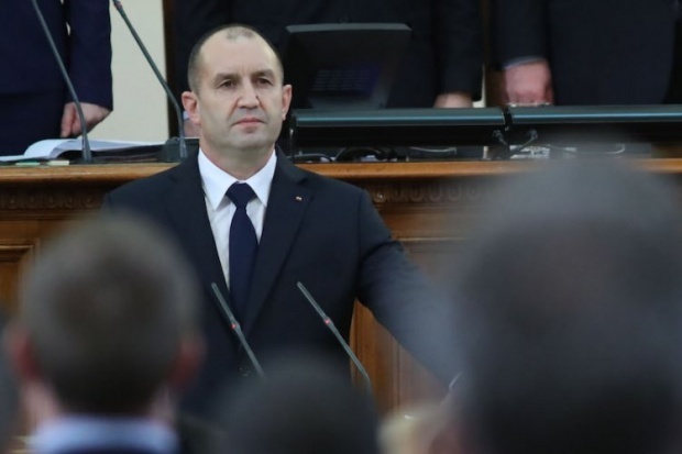 Патриоты: Румен Радев вызвал войну против институтов в Болгарии