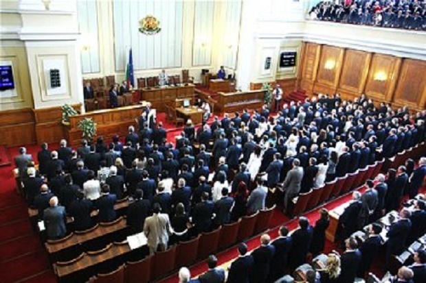 Политические обещания. Болгария в преддверии выборов в Народное собрание
