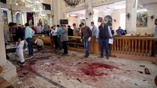 Кровавое Вербное воскресенье в Египте: В результате нападений на церкви погибли десятки человек