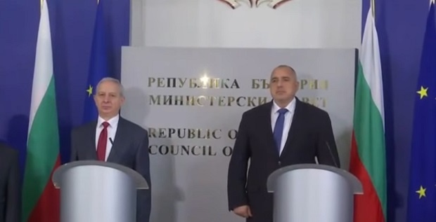 Завтра в 13 часов служебный премьер Болгарии передаст власть Бойко Борисову