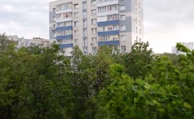 Из-за урагана в Москве погибли восемь человек (фото и видео)