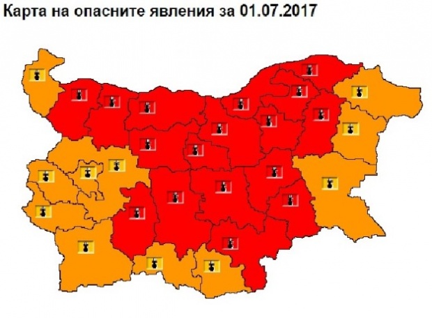 Самая высокая степень предупреждения об опасных температурах объявлена в 17-и областях Болгарии