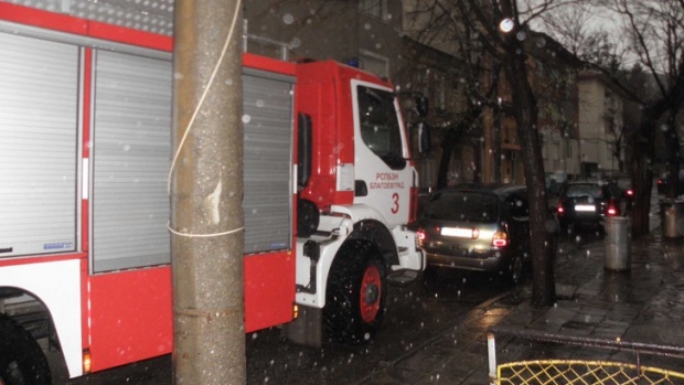 Бедственное положение в болгарском Самокове из-за обильных осадков остается в силе