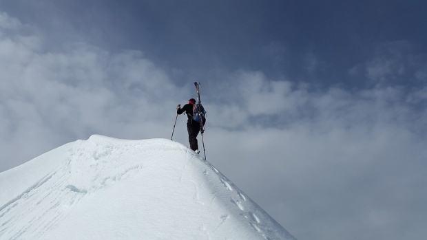 Альпинист из Болгарии Боян Петров покорил вершину Гашербрум II